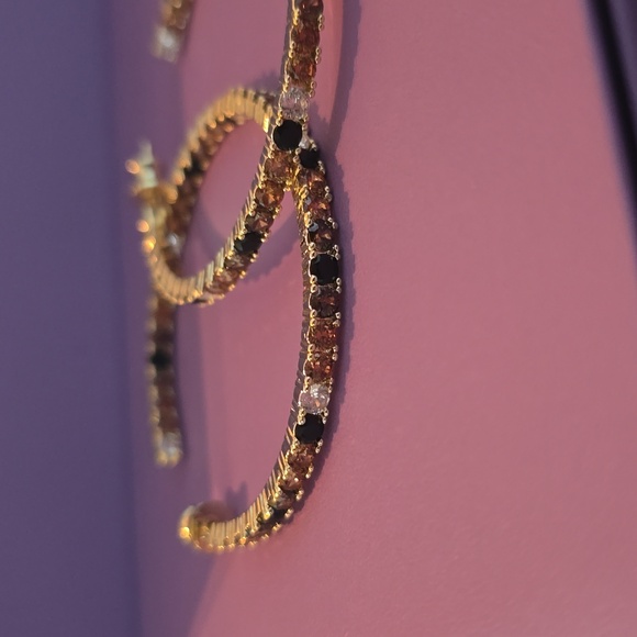 Melinda Maria Heiress 2" Hoops Chocolate Brown Ombre Gold NEW - FIRM ✨️ - Picture 4 of 4